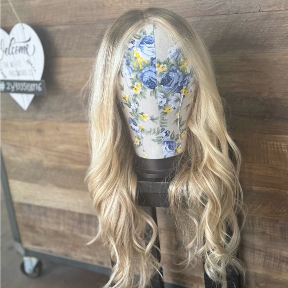 Lace wig 9*6 26inches 250 density  beautiful just like the photo - Picture 5 of 8